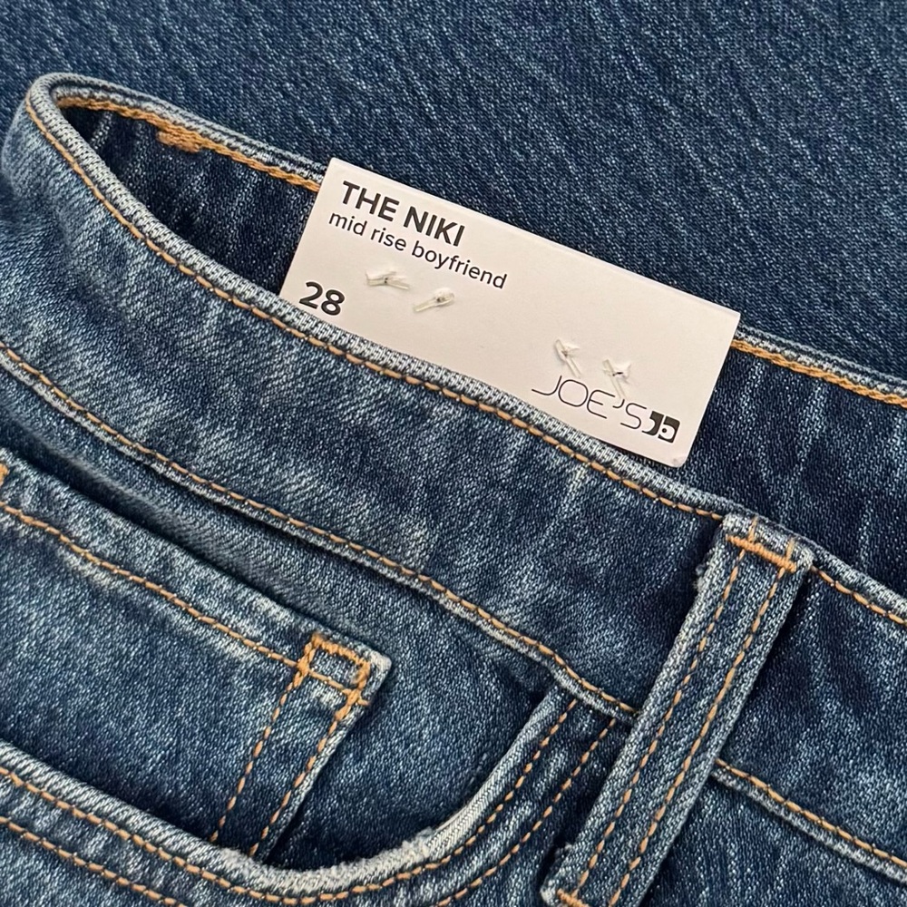 Joe’s The Niki Mid Rise Boyfriend Vintage Stretch Distressed Jeans Size 28 - Picture 6 of 9